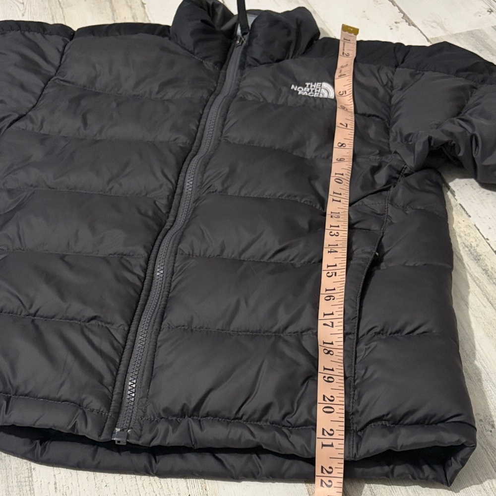 The North Face Boys Classic Black Puffer Jacket Size M 10-12 - Picture 11 of 11